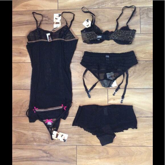 NWT Lucy B Trouble Black G-String Pinup Girl Series - Picture 3 of 4